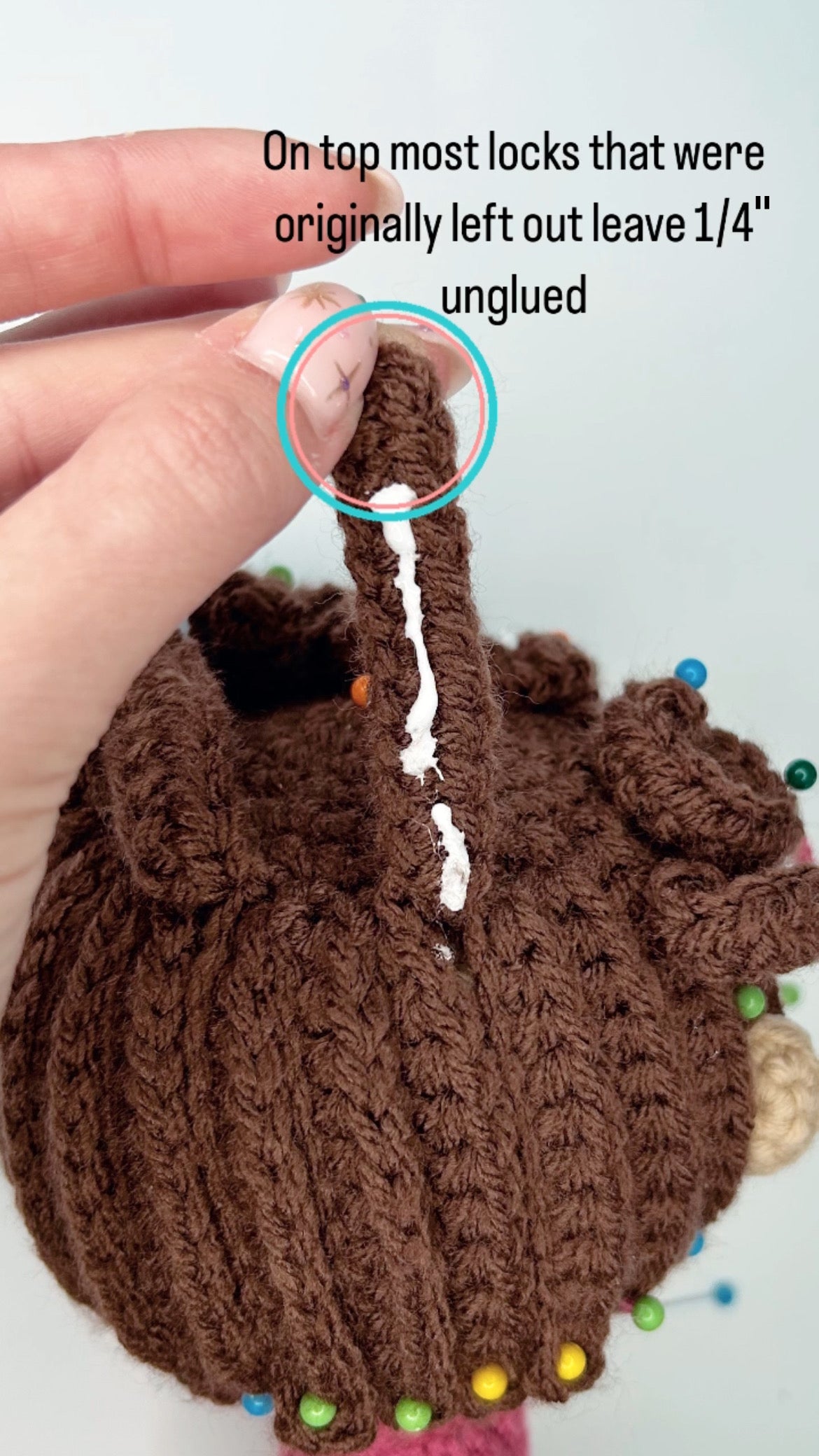 An example of the descriptive pictures included in the pattern.